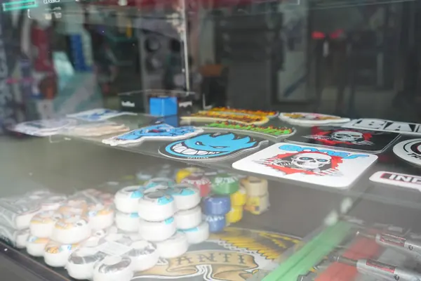 Photographie magasin MADSK8 retail urbain Nouméa Agence GBE — photo 07