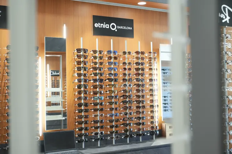 Photographie retail optique magasin Nouvelle-Calédonie Agence GBE — photo 01
